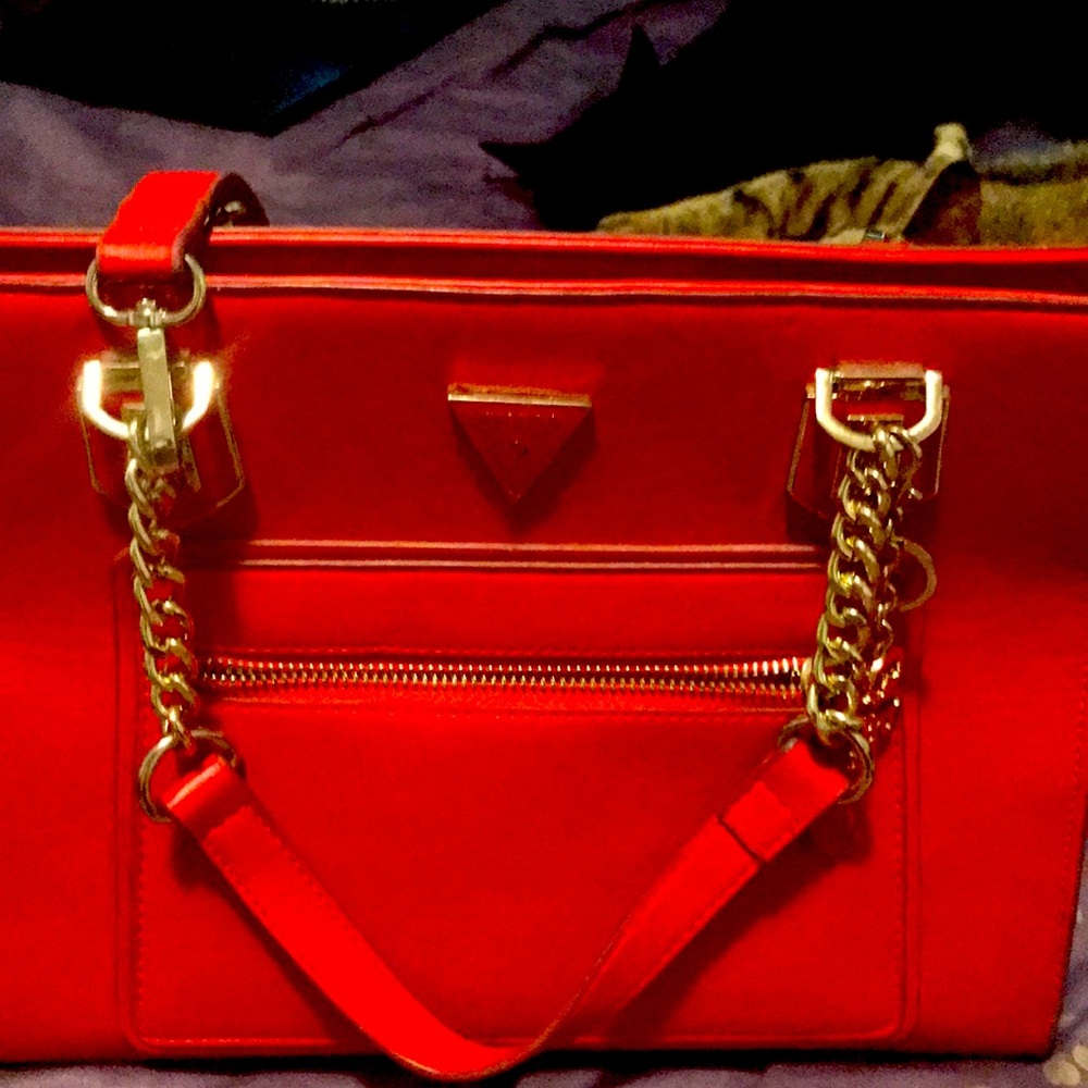 Guess purse